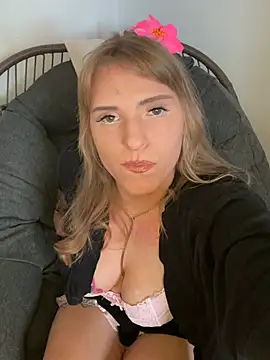 TiffyRose online show from February 2026 02:16:02 PM