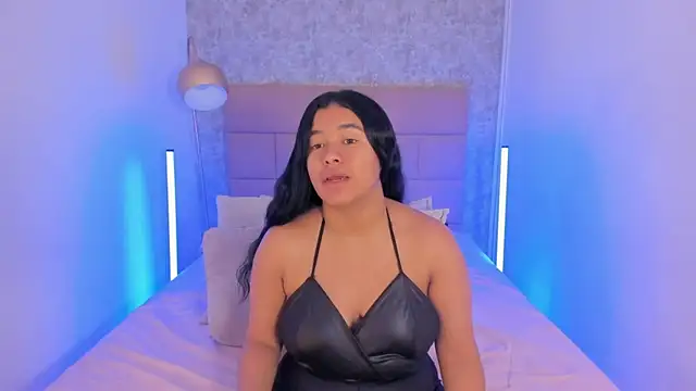 ZeynepYilmaz online show from April 2026 09:02:01 PM