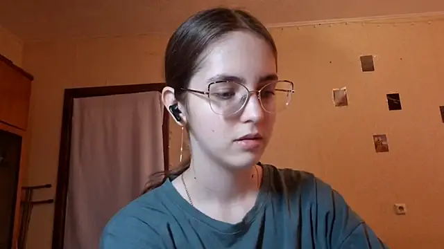Snapshot of Katelemon chatting on June 2026 09:08:02 AM Katelemon online show from June 2026 09:08:02 AM
