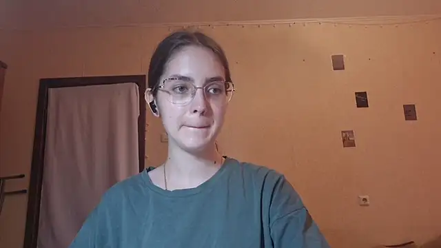 Snapshot of Katelemon chatting on July 2026 01:50:01 PM Katelemon online show from July 2026 01:50:01 PM