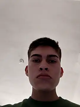 Snapshot of bbluchito chatting on February 2026 04:07:02 PM bbluchito online show from February 2026 04:07:02 PM