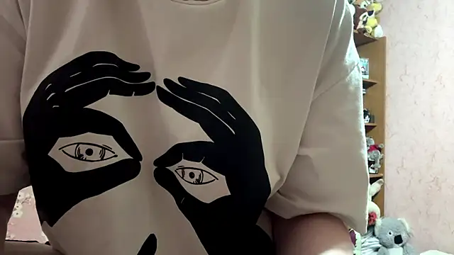 LiraDreamX online show from April 2026 04:26:01 PM