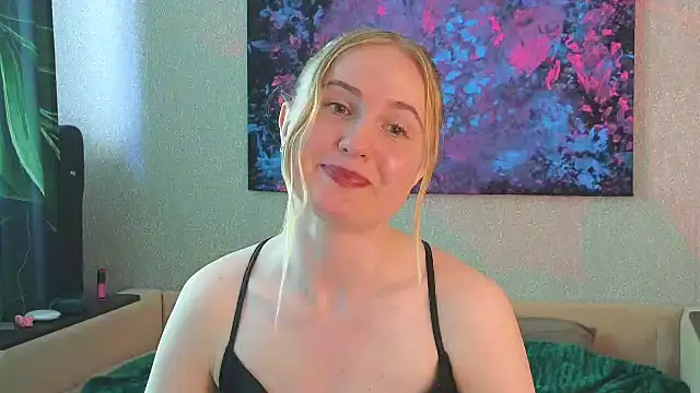 Snapshot of Lanavi_Smile chatting on June 2026 06:32:02 AM Lanavi Smile online show from June 2026 06:32:02 AM