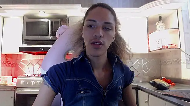 CrisOzzz online show from March 2026 05:50:02 PM