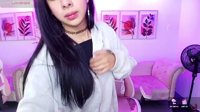 Snapshot of Chloe_meoww chatting on May 2026 12:11:01 PM Chloe meoww online show from May 2026 12:11:01 PM