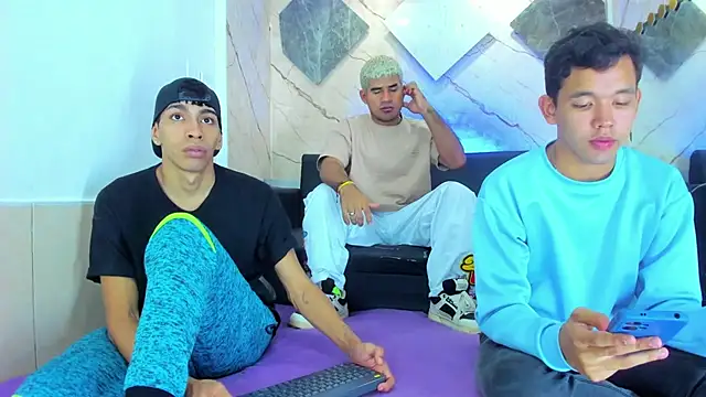 Latins on fire online show from February 2026 07:58:01 PM