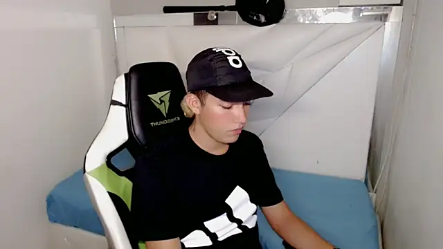 Street poemm  online show from March 2026 04:19:01 AM