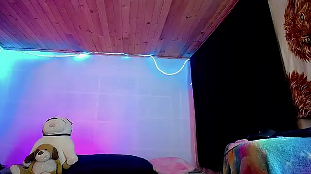 NikollThoms online show from March 2026 02:06:02 AM