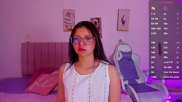 Zoow bluussh online show from March 2026 12:05:02 PM