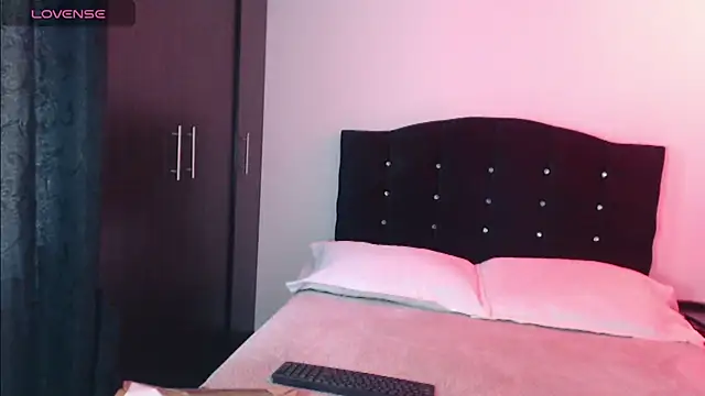 Ana  arms online show from April 2026 06:43:02 PM