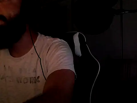 Snapshot of willymoliere chatting on March 2026 01:12:02 AM willymoliere online show from March 2026 01:12:02 AM