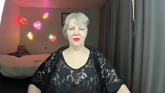 Mary-Leee online show from May 2026 03:08:01 PM