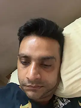 online4u08 online show from April 2026 02:58:01 PM