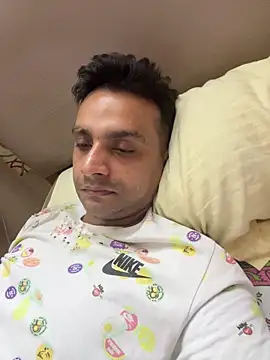 online4u08 online show from April 2026 05:46:01 PM