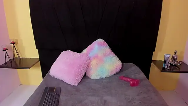 AndreaSilva  online show from March 2026 07:21:02 PM