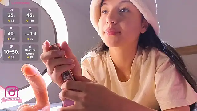 eva depp  online show from April 2026 10:16:01 AM