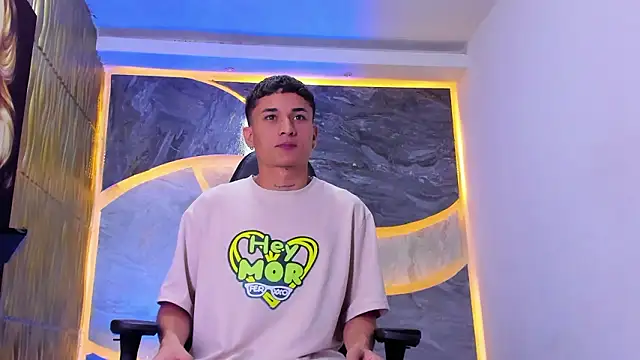 Matheus Ic  online show from February 2026 06:17:02 PM