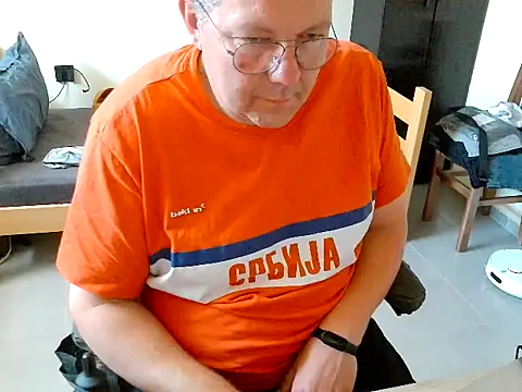 Snapshot of pozitiva000 chatting on June 2026 10:43:01 AM pozitiva000 online show from June 2026 10:43:01 AM