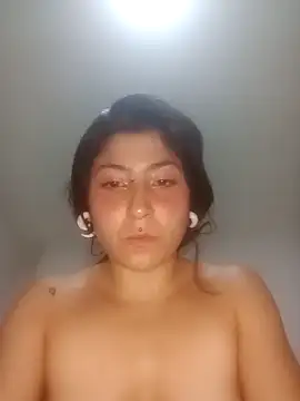 Little Sweett online show from February 2026 02:45:01 AM