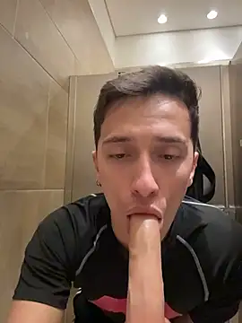 Thiago Jones1 online show from April 2026 09:39:33 PM