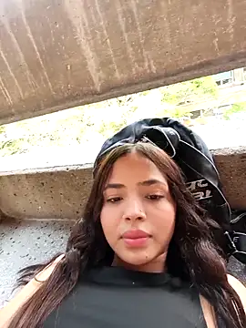 Snapshot of Sexy_cloe_outdoors chatting on February 2026 05:00:01 PM Sexy cloe outdoors online show from February 2026 05:00:01 PM