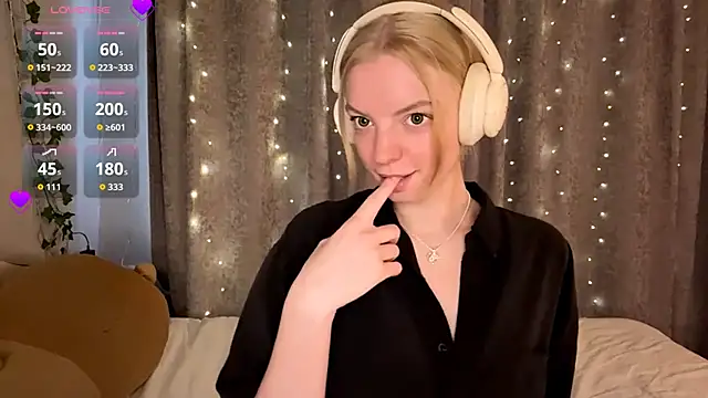 Snapshot of Marry_Sornatiko chatting on June 2026 03:11:02 PM Marry Sornatiko online show from June 2026 03:11:02 PM
