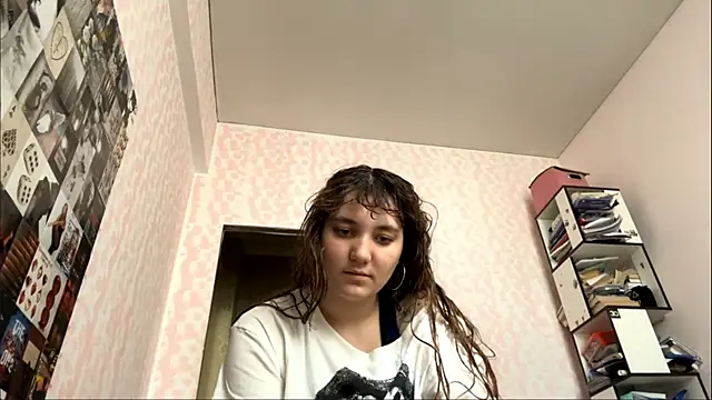 Snapshot of JanineThielman chatting on July 2026 10:22:02 AM JanineThielman online show from July 2026 10:22:02 AM