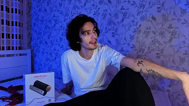 Snapshot of crybae chatting on March 2026 08:35:02 PM crybae online show from March 2026 08:35:02 PM