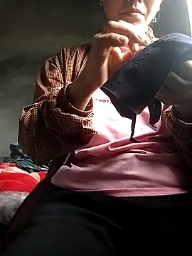 elen8800 online show from April 2026 06:06:01 AM