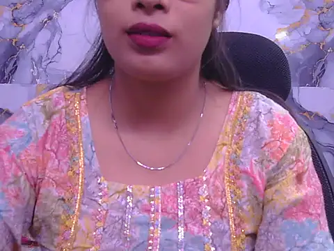 Snapshot of Aayesha-queen chatting on May 2026 03:58:02 AM Aayesha-queen online show from May 2026 03:58:02 AM
