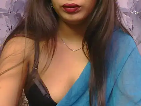 Snapshot of Aayesha-queen chatting on June 2026 04:15:01 AM Aayesha-queen online show from June 2026 04:15:01 AM