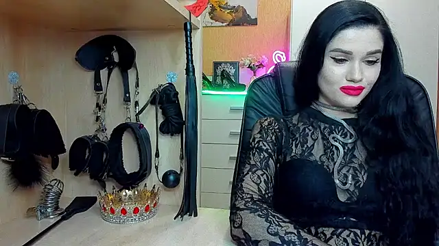 KristiTopxx online show from April 2026 06:52:02 PM