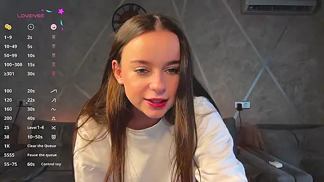 Lizy Lu online show from March 2026 12:33:02 PM