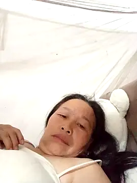 heesuu11 online show from March 2026 05:25:01 PM