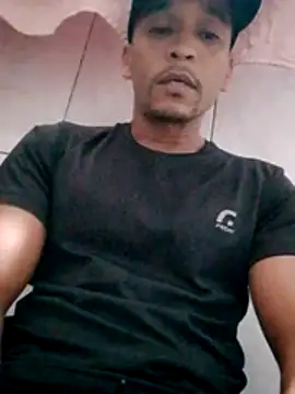 Snapshot of Rodr_go14 chatting on April 2026 03:29:02 AM Rodr go14 online show from April 2026 03:29:02 AM