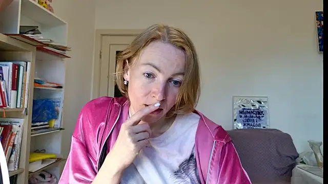 angelicfenix online show from April 2026 03:15:02 PM