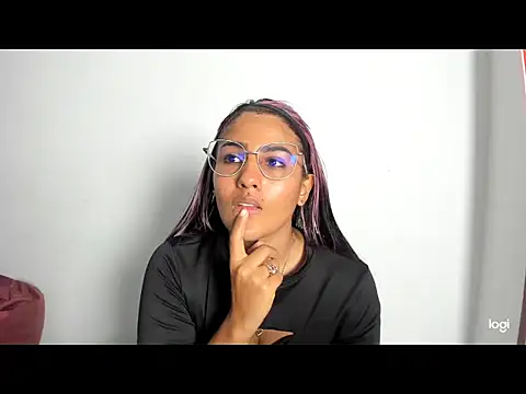 Snapshot of TatyGomez_ chatting on March 2026 05:08:02 AM TatyGomez online show from March 2026 05:08:02 AM