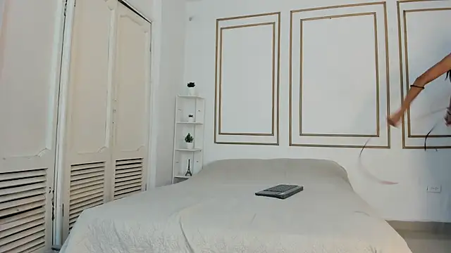 Snapshot of emily_gaviria1 chatting on February 2026 12:06:02 PM emily gaviria1 online show from February 2026 12:06:02 PM