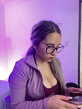 Snapshot of MANU_EF chatting on March 2026 01:18:01 PM MANU EF online show from March 2026 01:18:01 PM