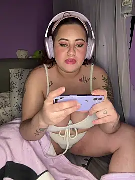 Snapshot of lamami24k chatting on February 2026 03:29:02 AM lamami24k online show from February 2026 03:29:02 AM