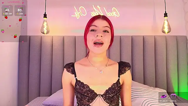 Snapshot of anthonellalux chatting on April 2026 04:31:02 PM anthonellalux online show from April 2026 04:31:02 PM