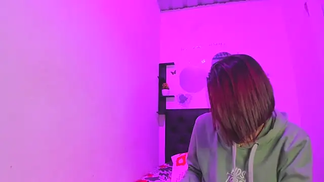 sapphire brown20 online show from April 2026 01:09:02 AM