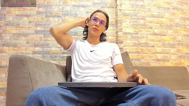 Noha castellano online show from March 2026 01:29:02 PM