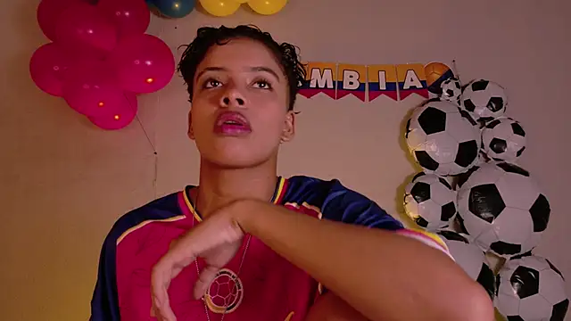 Snapshot of BeckaBlue chatting on June 2026 10:19:01 AM BeckaBlue online show from June 2026 10:19:01 AM