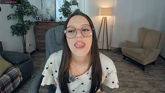 Snapshot of SammieMir chatting on March 2026 07:12:02 AM SammieMir online show from March 2026 07:12:02 AM