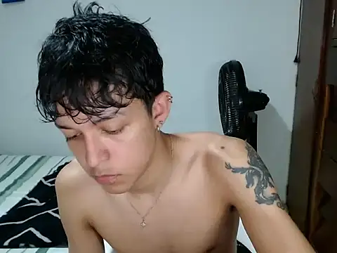 cute jisus online show from April 2026 07:04:01 PM