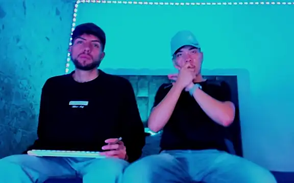 alex and christhoper online show from May 2026 09:28:02 AM