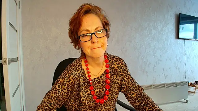 Snapshot of LioraWeiss chatting on April 2026 11:49:01 AM LioraWeiss online show from April 2026 11:49:01 AM