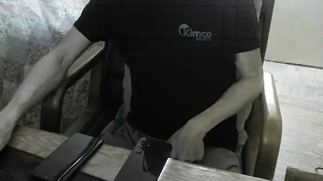 Snapshot of FiSTALiTY chatting on May 2026 10:23:01 AM FiSTALiTY online show from May 2026 10:23:01 AM
