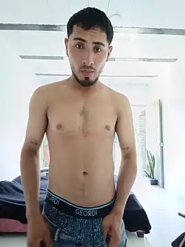 Santiag0122  online show from June 2026 07:34:02 PM